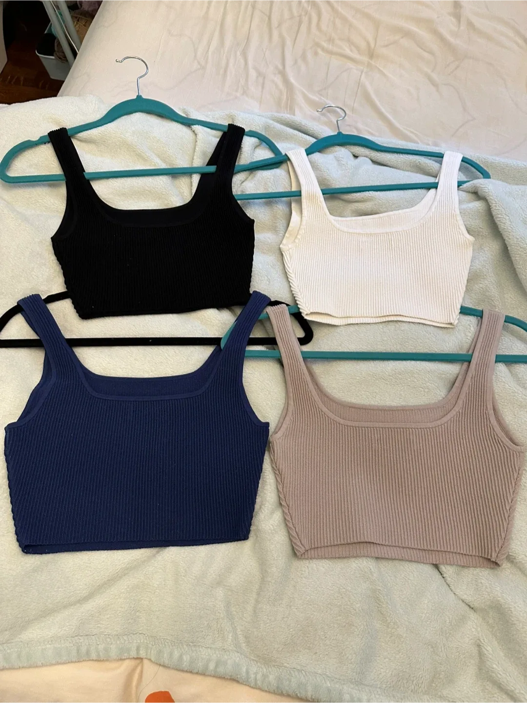 Aritzia sculpt knit crop tanks - XS/S see description image indicator(2)