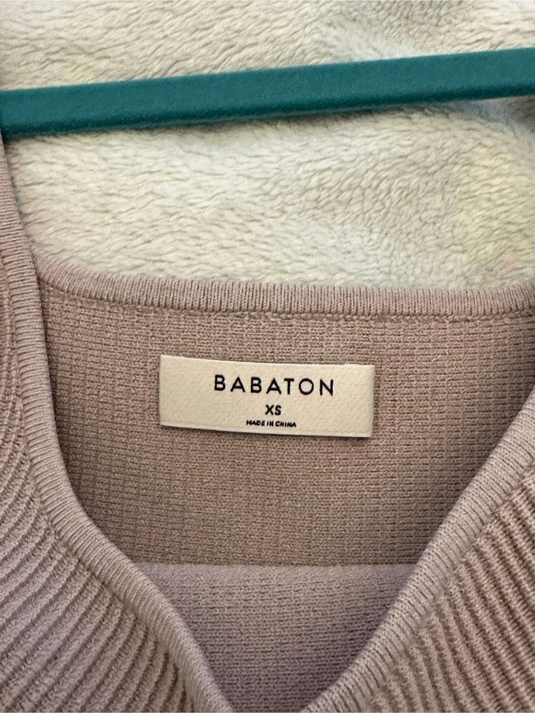 Aritzia sculpt knit crop tanks - XS/S see description image indicator(4)