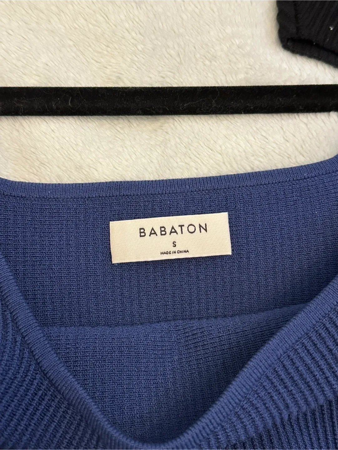 Aritzia sculpt knit crop tanks - XS/S see description image indicator(6)