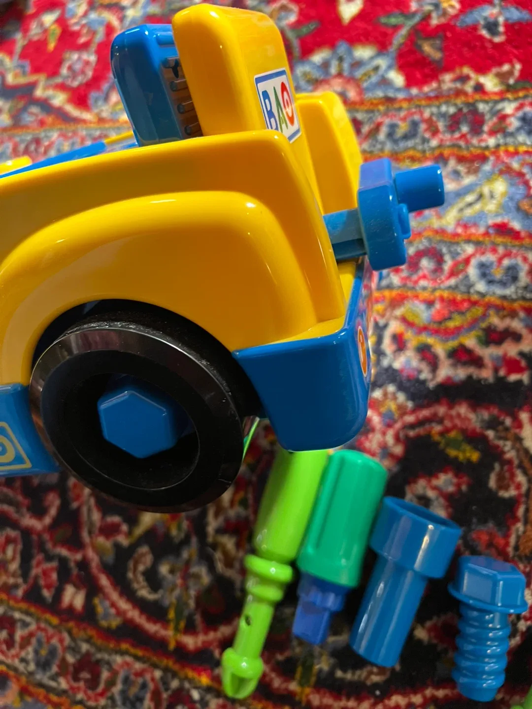 BAO Toy Truck with Tools image indicator(2)