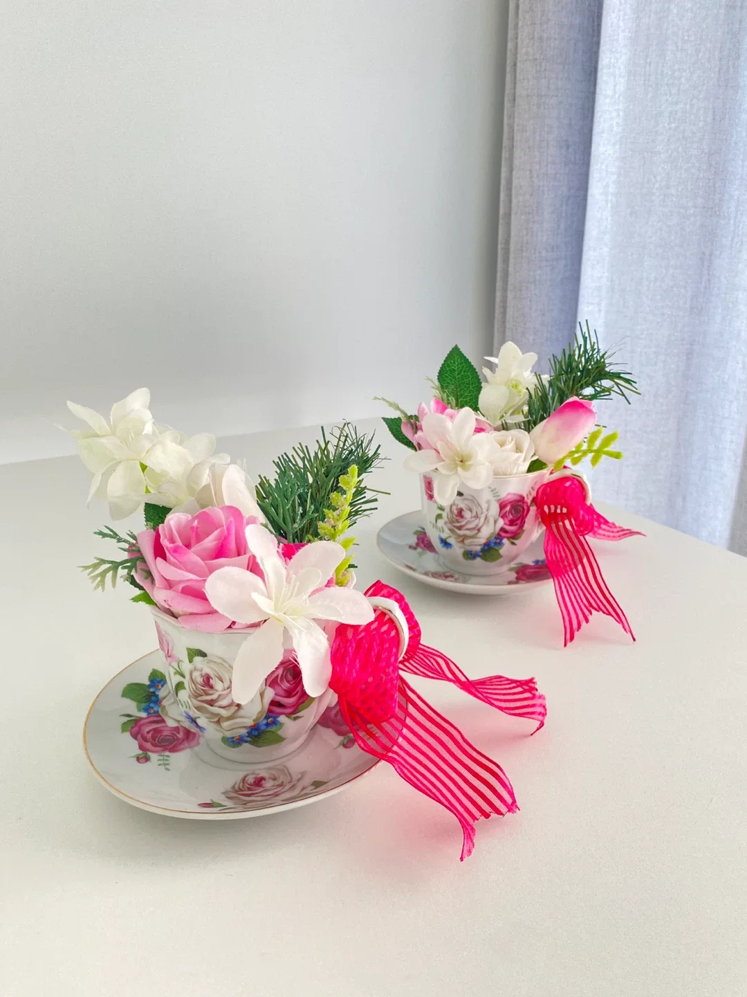 Cute Vintage Teacup Bouquets With Bows - Set of 2 image indicator(3)