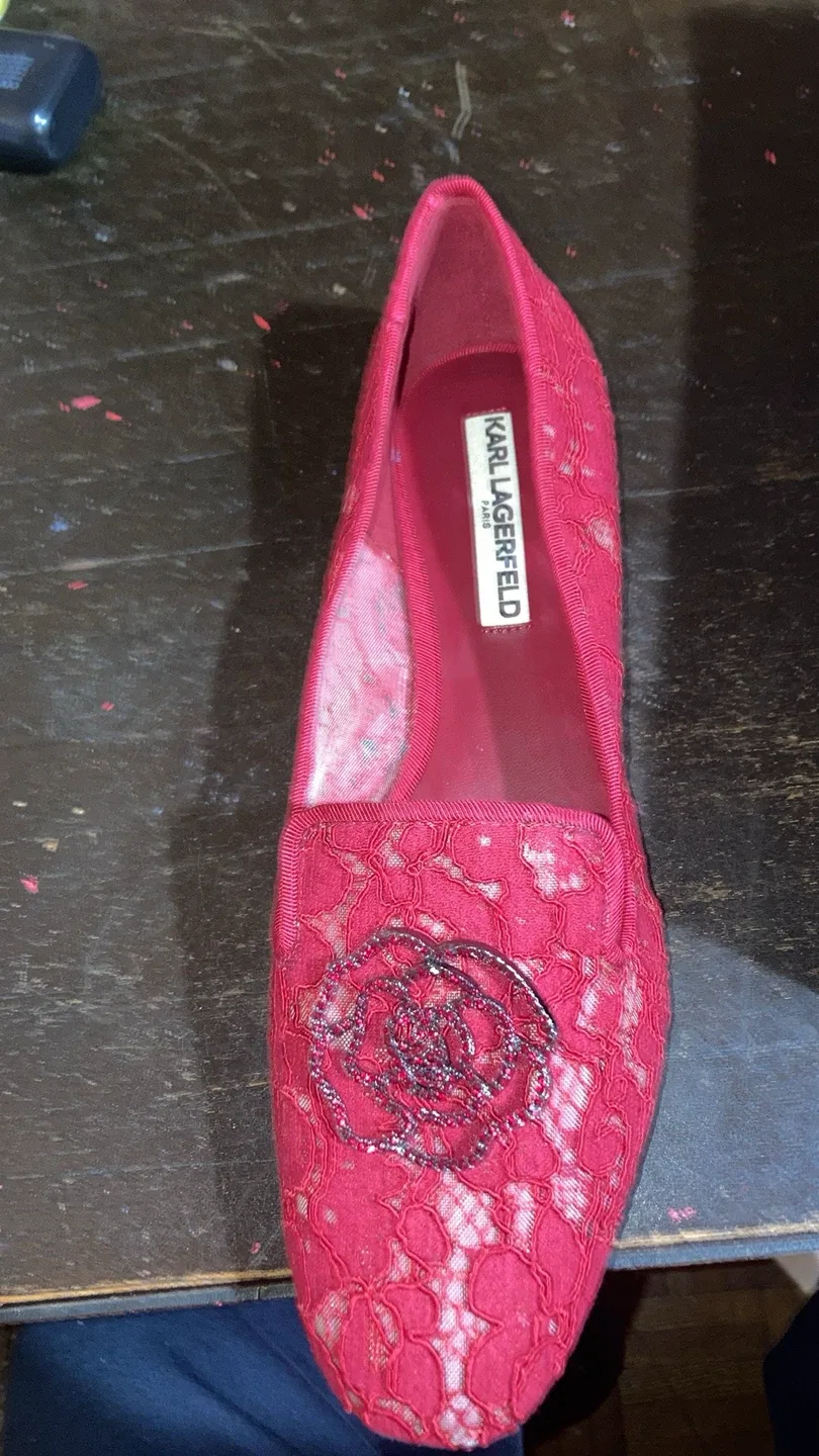 Karl Lagerfeld Paris Hana2 Red Lace Flats - Size 9.5 image indicator(3)