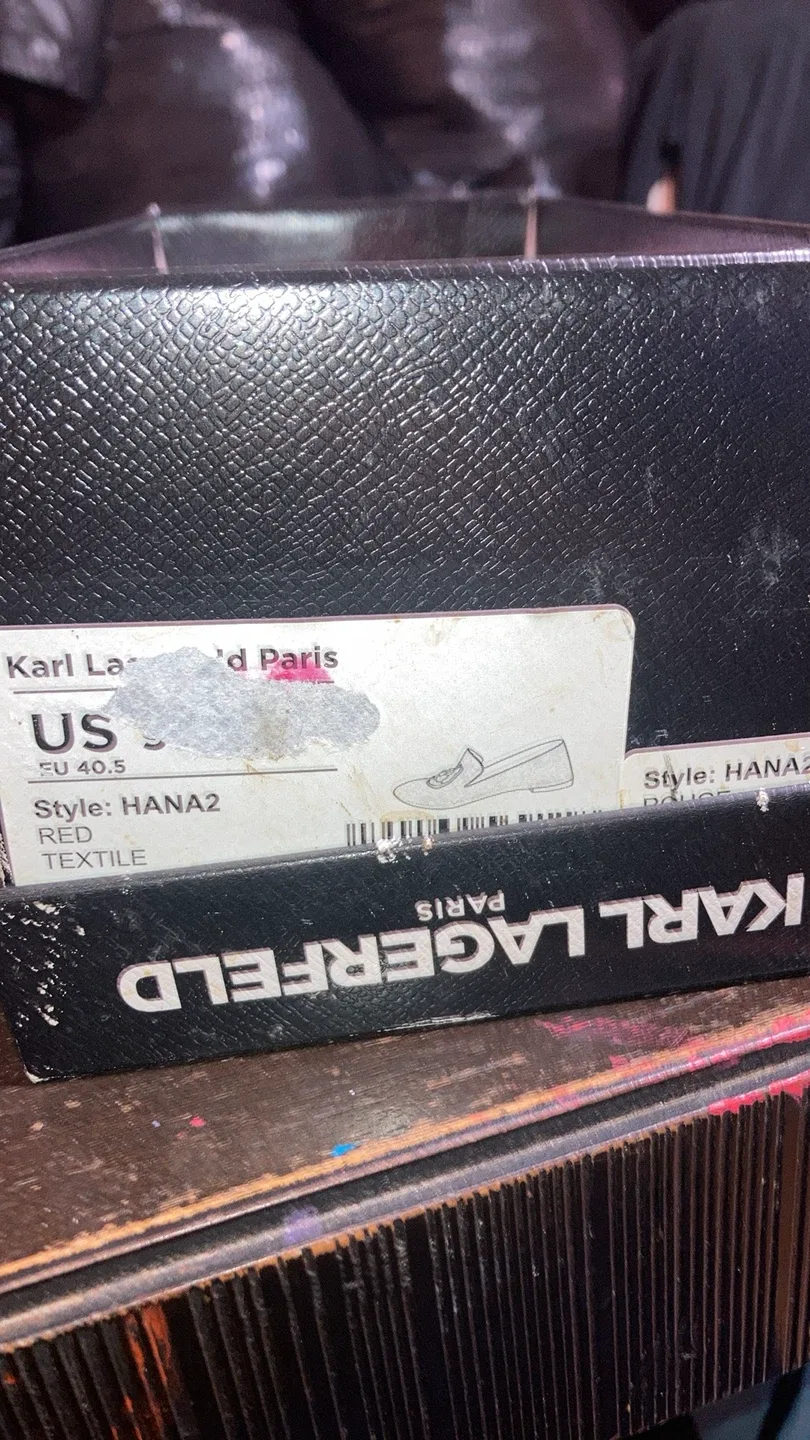 Karl Lagerfeld Paris Hana2 Red Lace Flats - Size 9.5 image indicator(4)