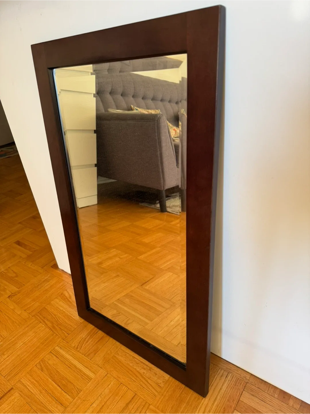 Framed Wall Mirror image indicator(3)