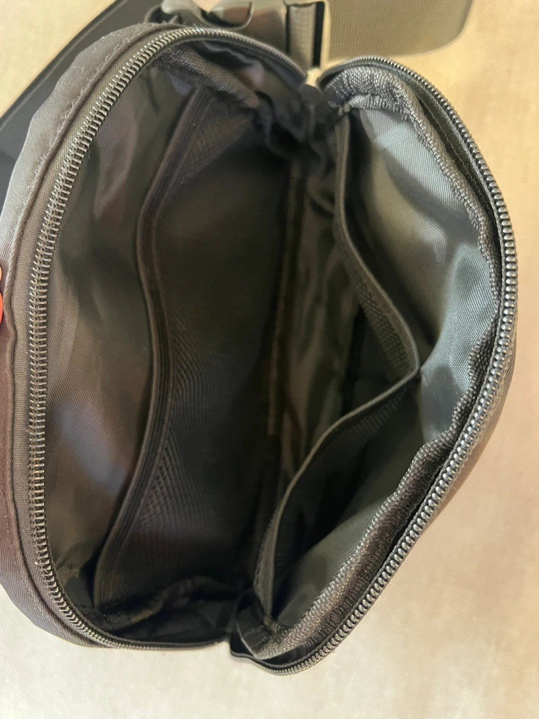 Lululemon Dupe - Black Crossbody Bag - photo 4