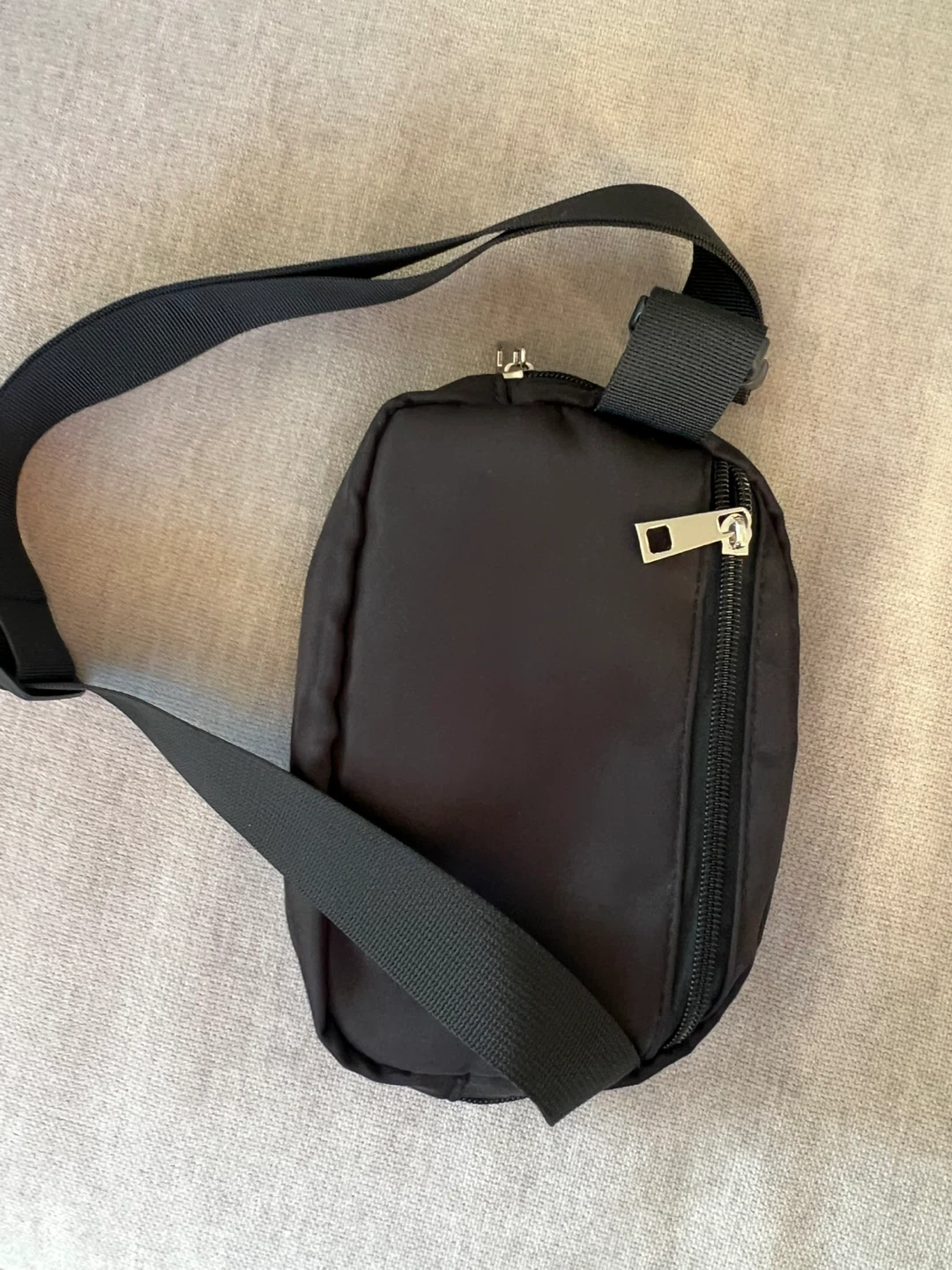 Lululemon Dupe - Black Crossbody Bag - photo 3