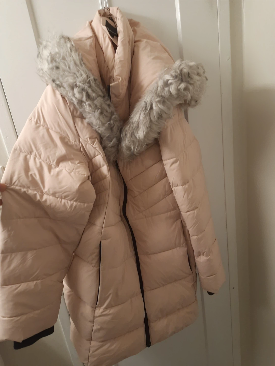 Redmans Pink Puffer Jacket with Faux Fur Trim - photo 2