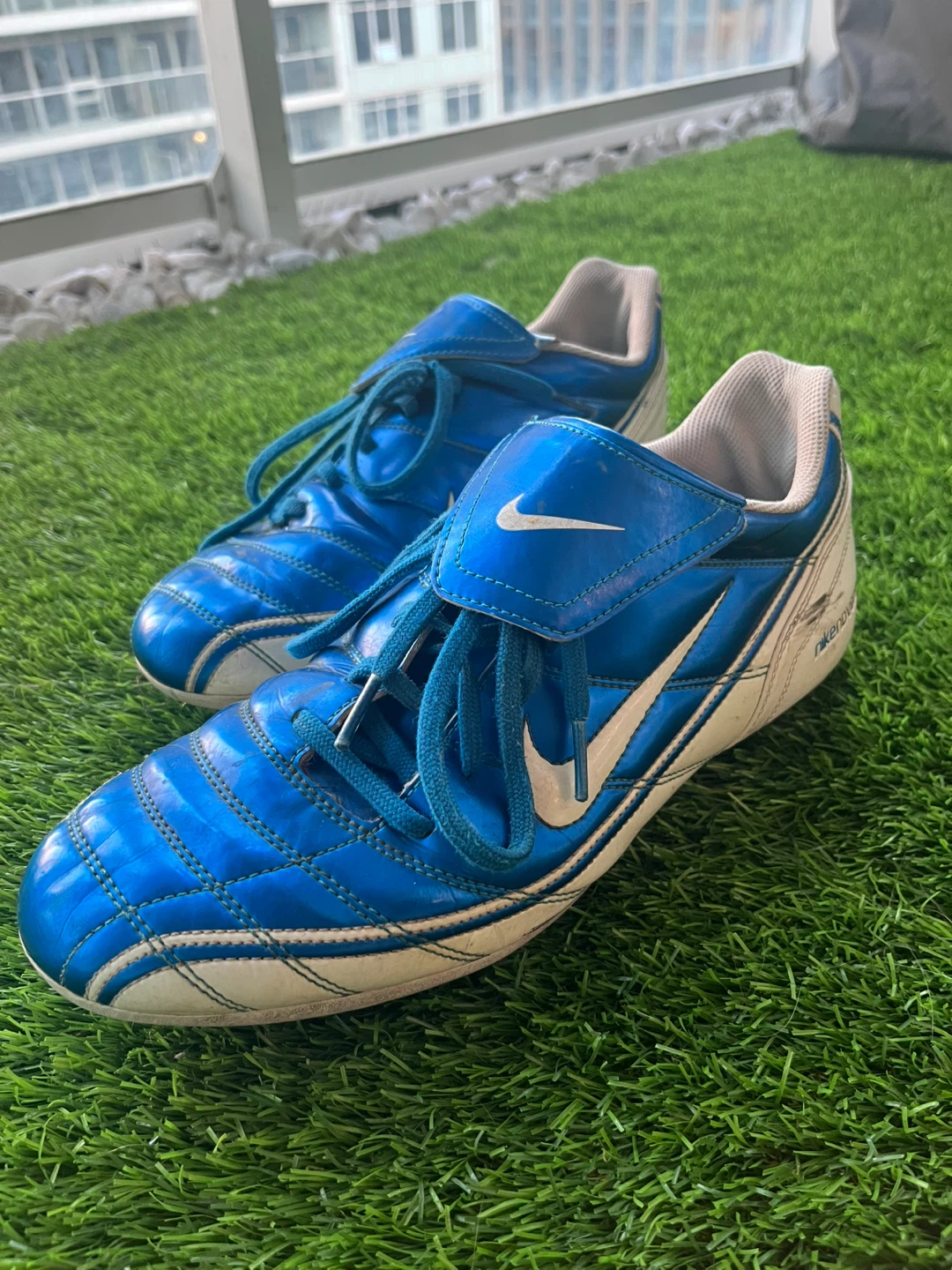 NIKENoventa Blue Soccer Cleats US 10