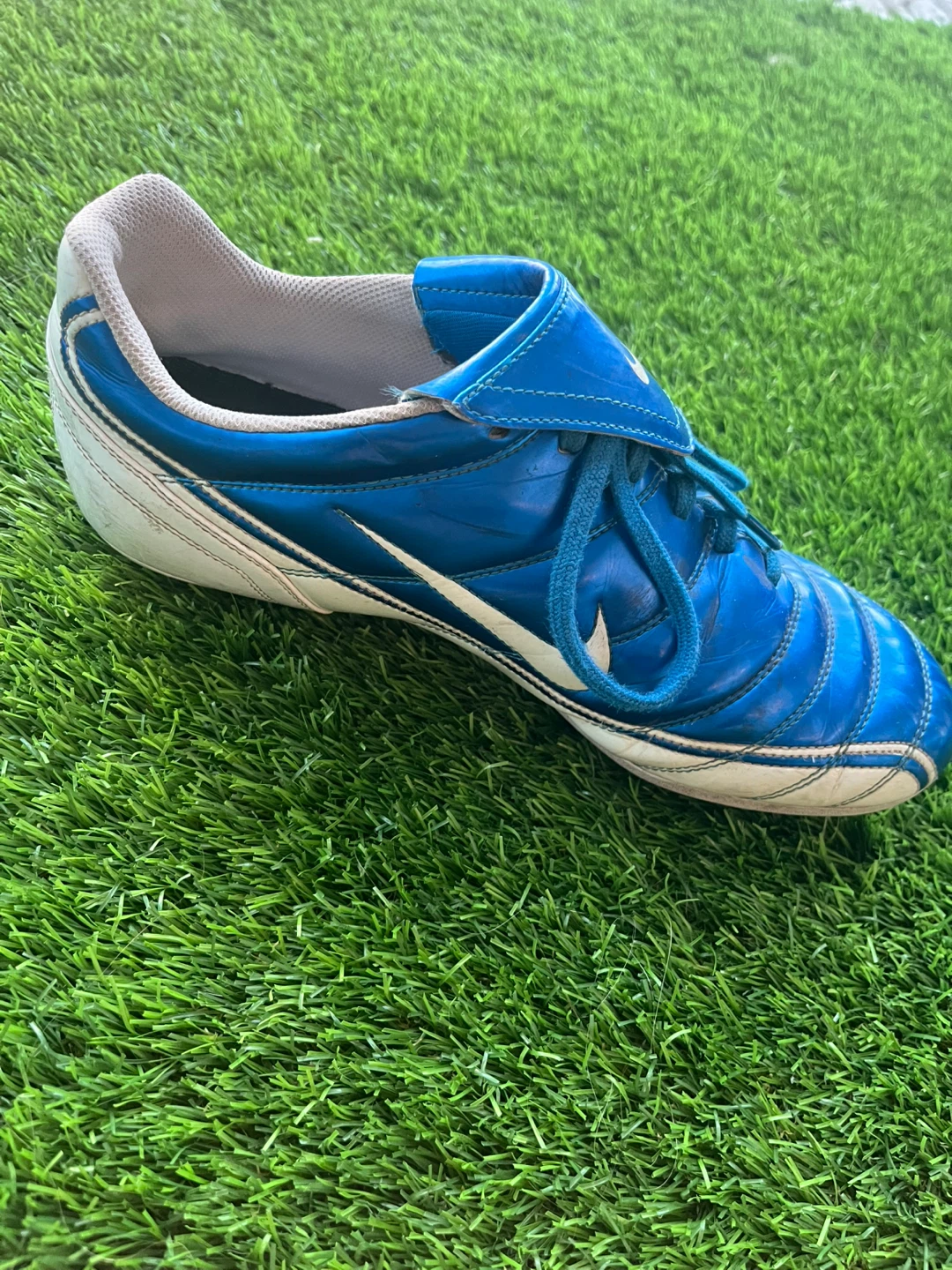 NIKENoventa Blue Soccer Cleats US 10 - photo 4