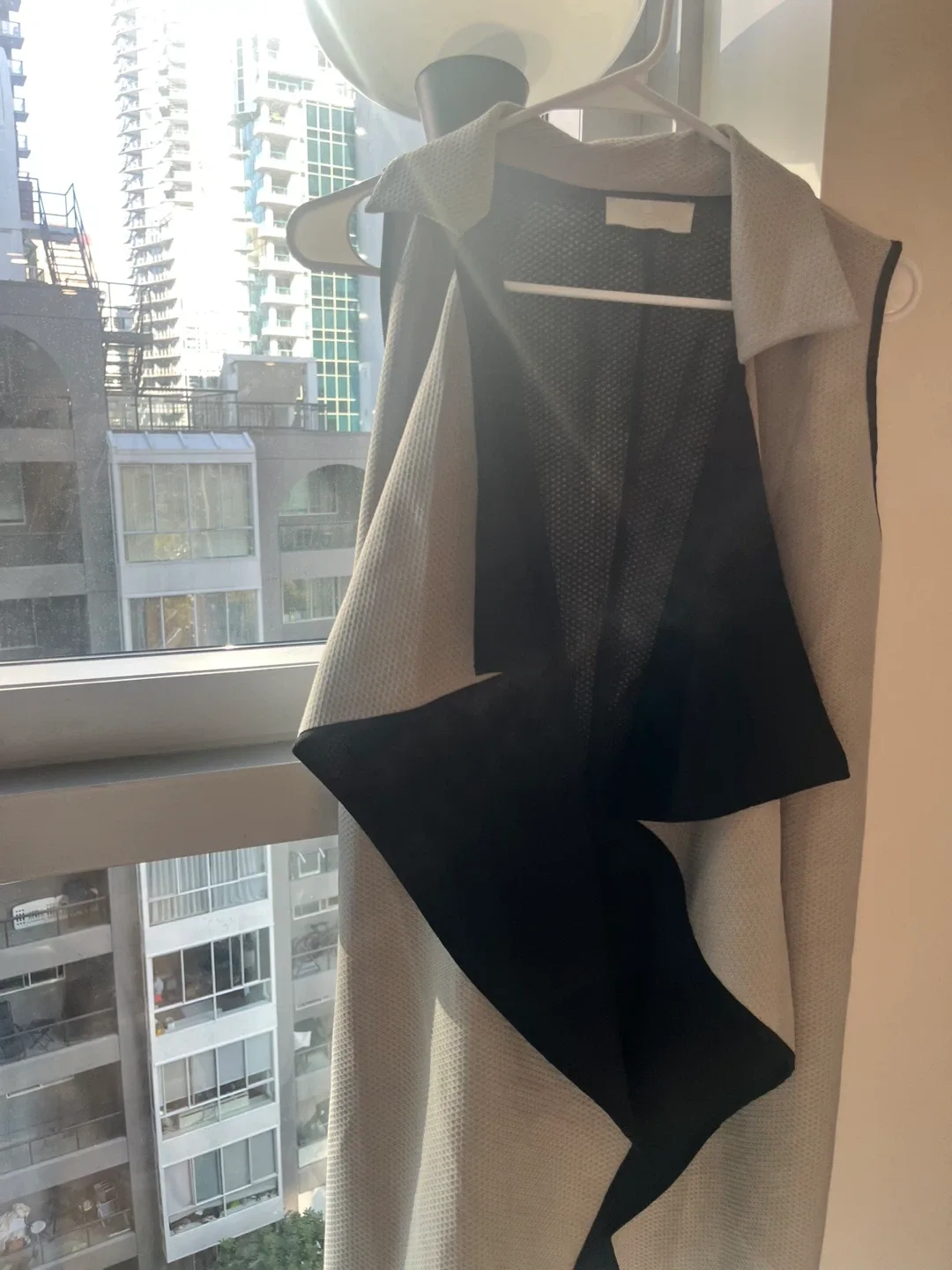 Georgette Sleeveless Vest - Size 4 (USA) thumbnail