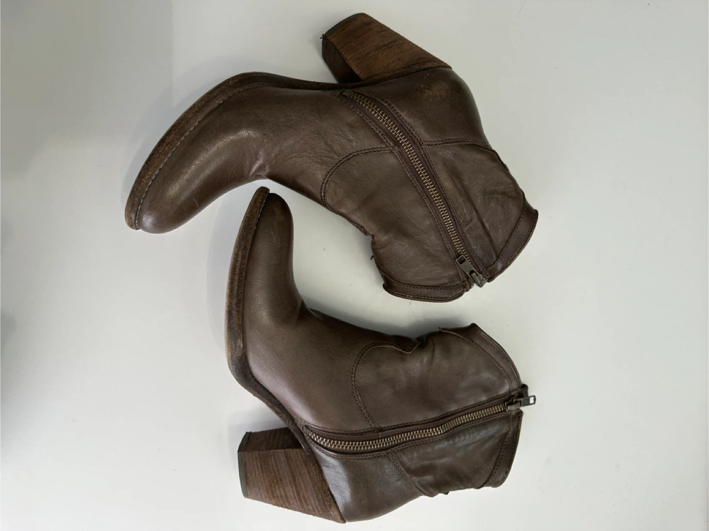 Frye Brown Leather Heeled Booties Size 7.5 - photo 2