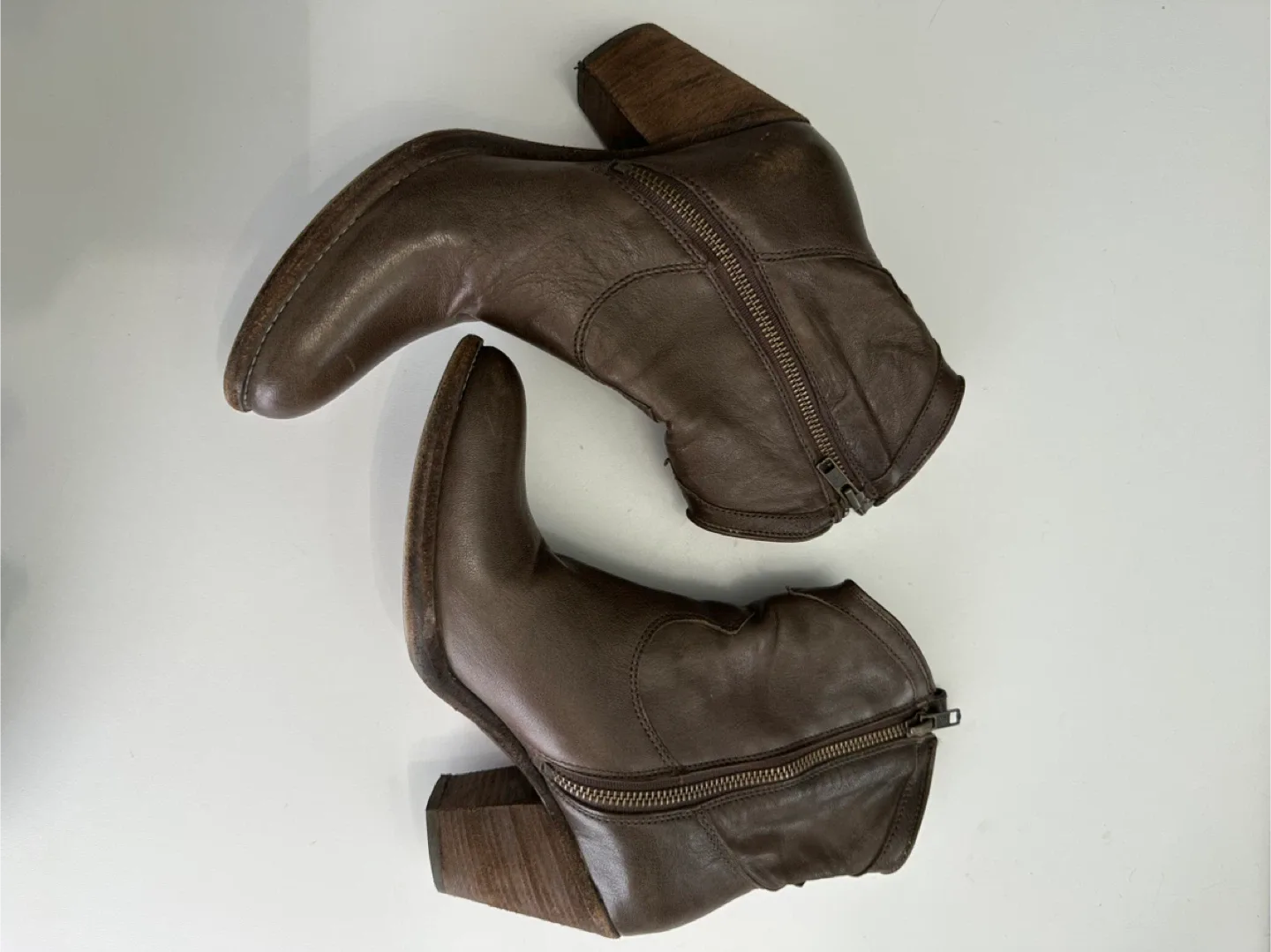 Frye Brown Leather Heeled Booties Size 7.5 image indicator(2)