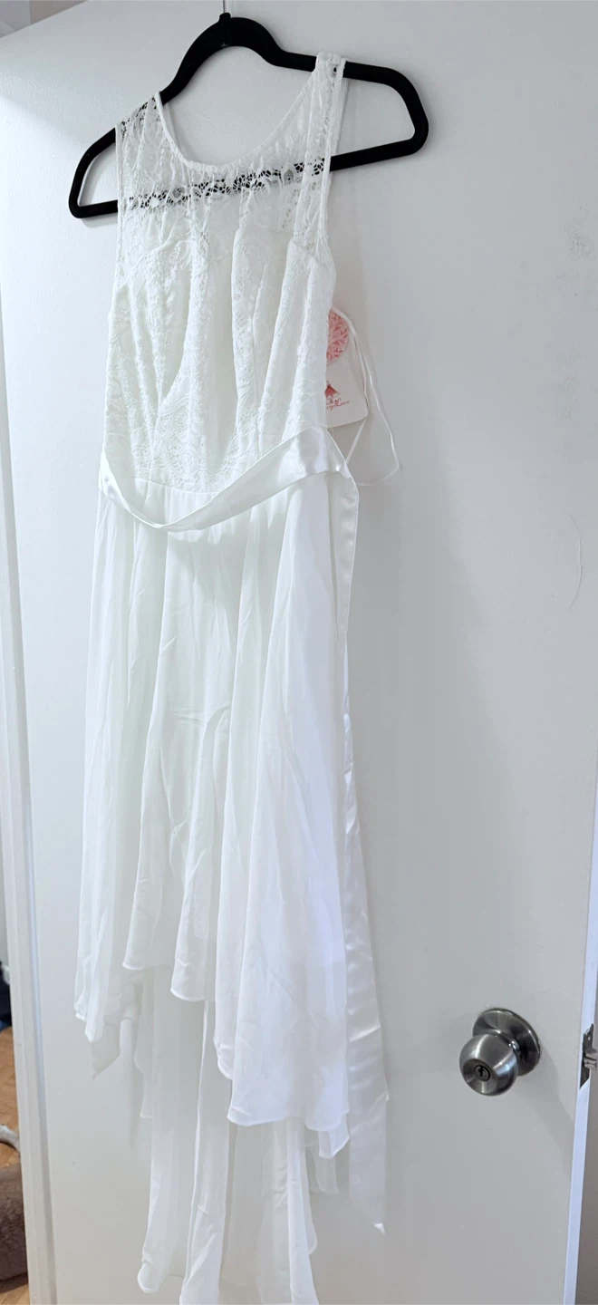 Berrylook White Lace Dress