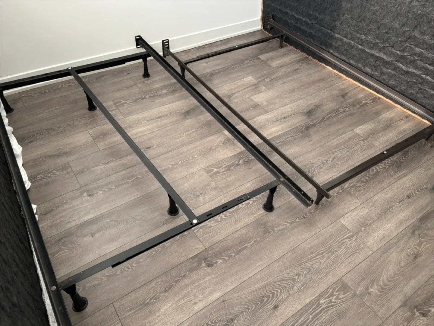 Bed Frame - Black Metal image indicator(2)