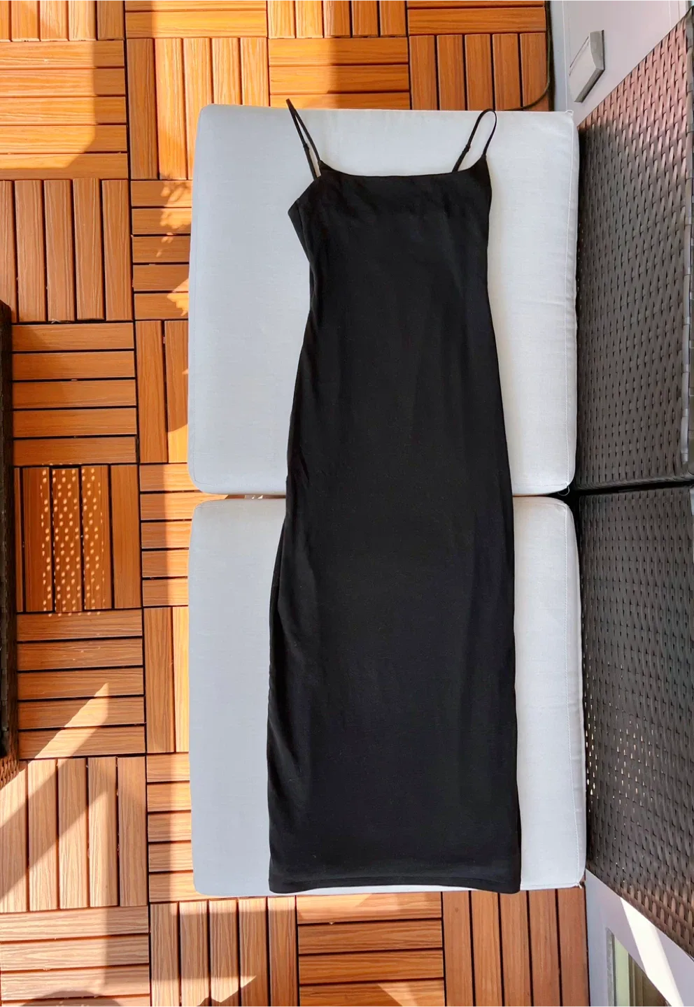 Aritzia Contour Dress - Size M thumbnail