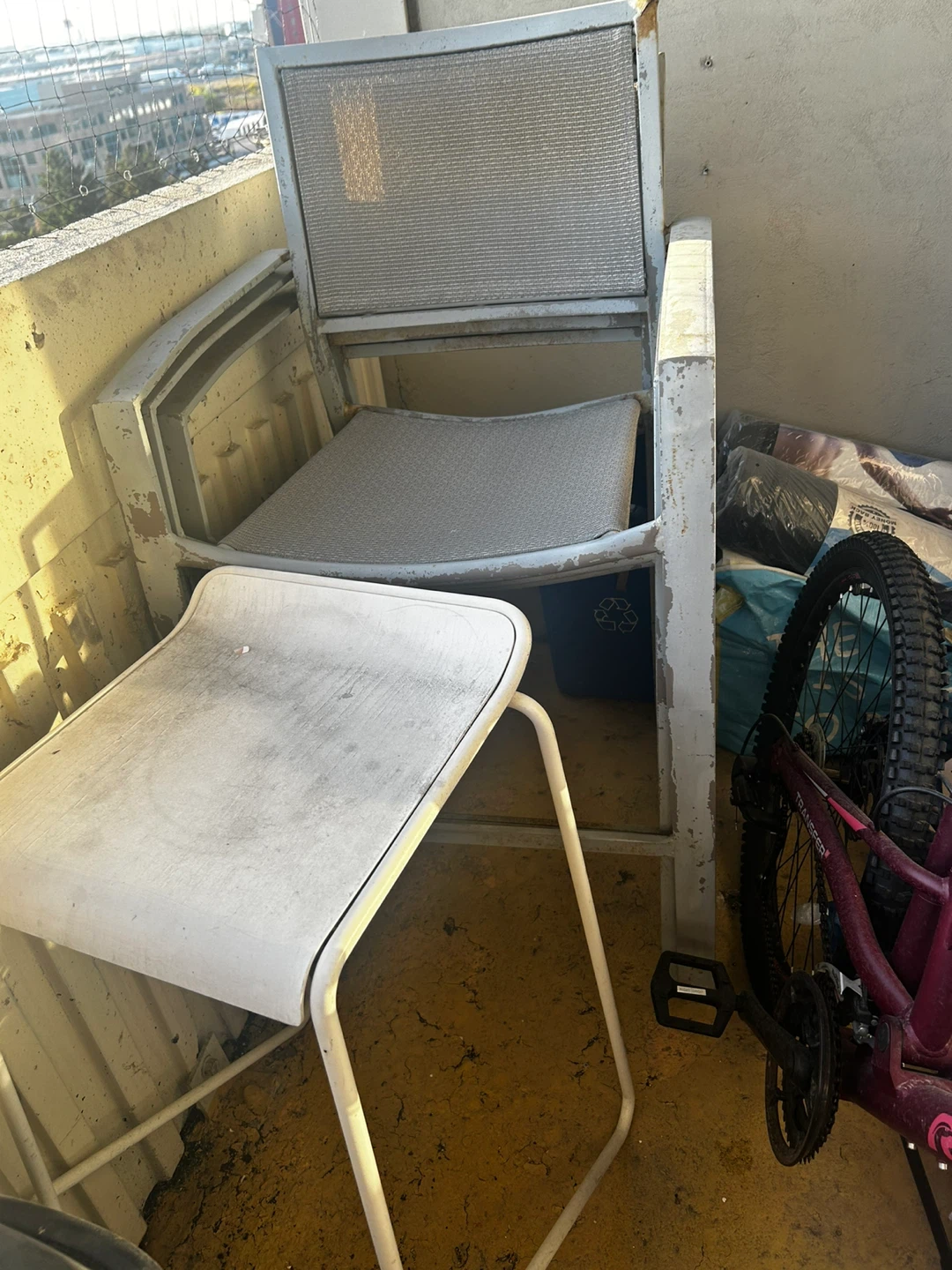 🚚 Moving Soon! 🪑🍷 Bar Set for Balcony / Patio / Porch - photo 2