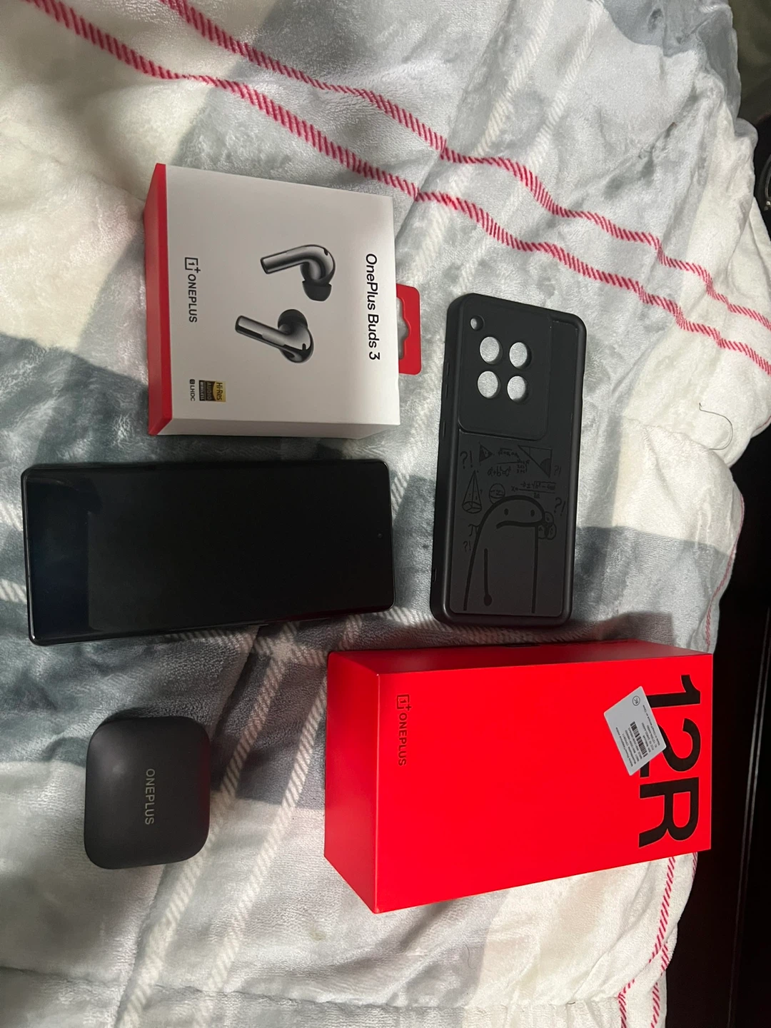OnePlus 12R Grey - Like New - photo 3