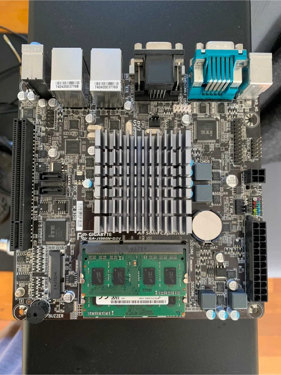 Gigabyte GA-J1900N-D3V Motherboard with RAM thumbnail