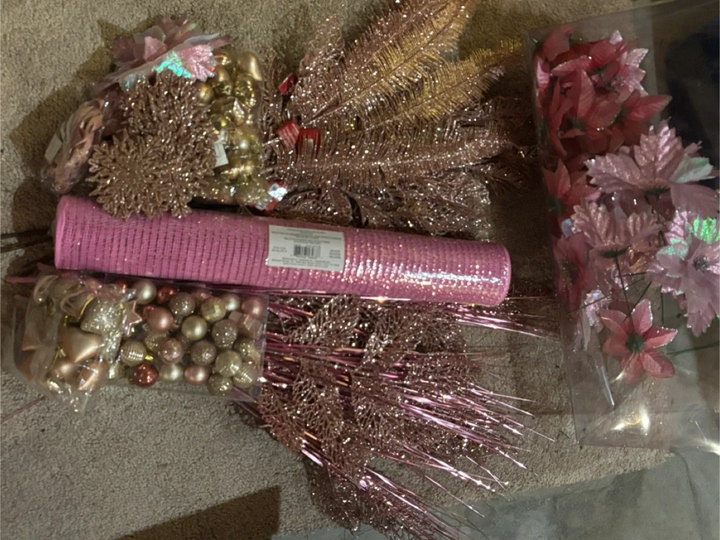 Christmas Decor Lot - Rose Gold Theme thumbnail