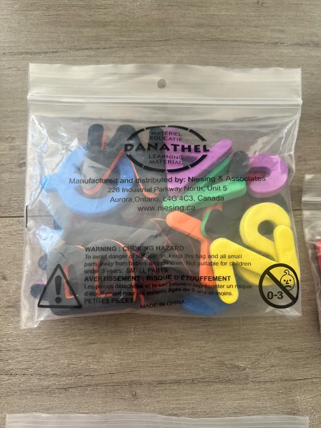 Danathel Learning Material Magnets Numbers & Letters 0-3 image indicator(4)