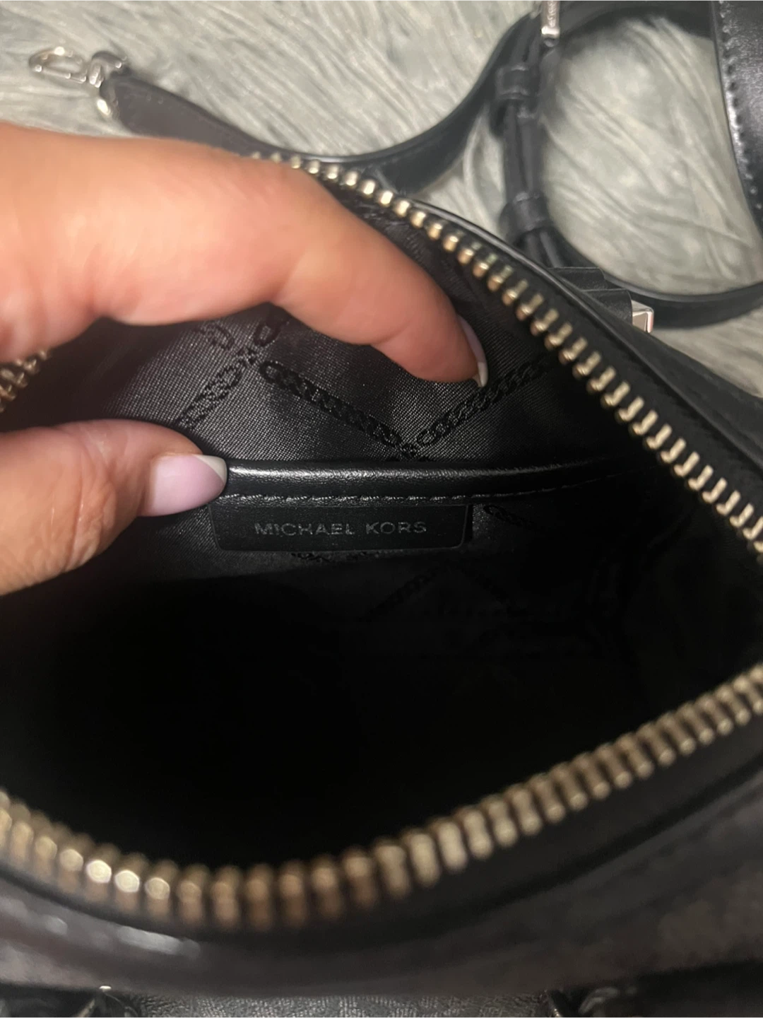 Michael Kors Purse - photo 4