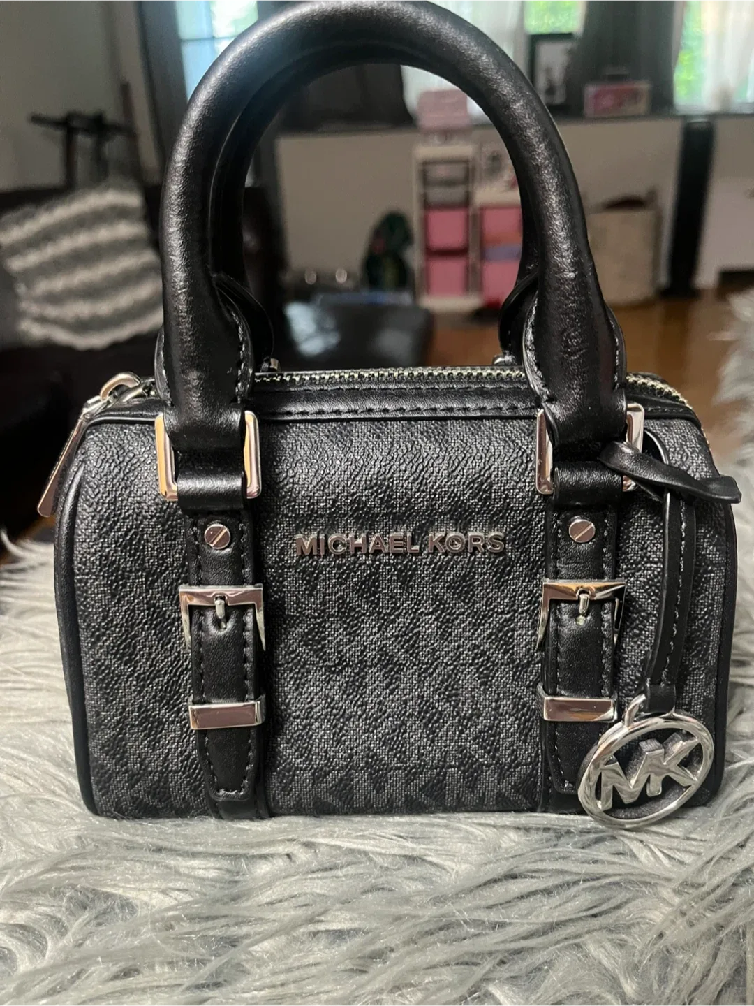 Michael Kors Purse thumbnail