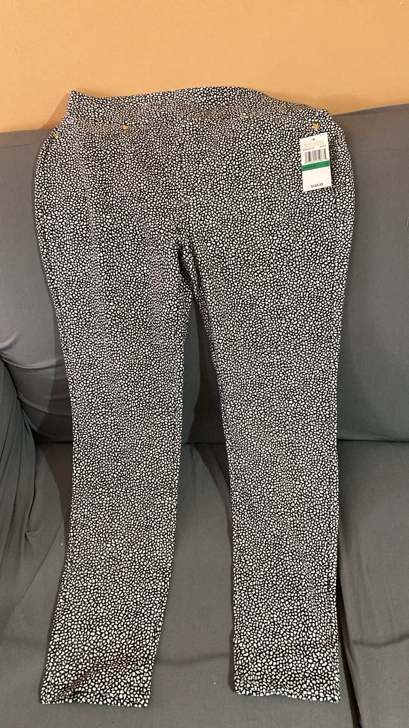 Michael Michael Kors Black Pants Size L - New with Tags! image indicator(4)