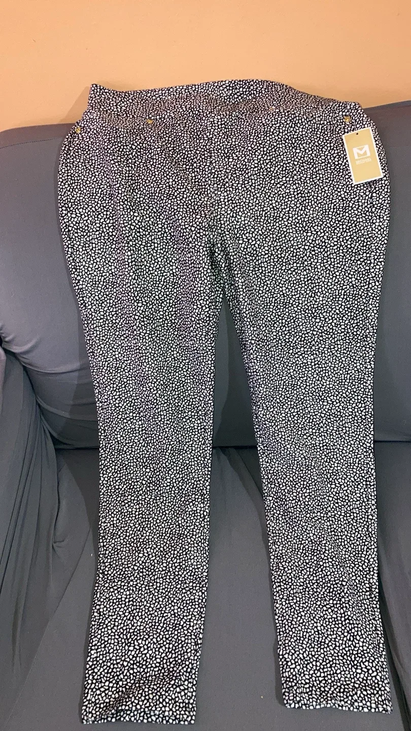 Michael Michael Kors Black Pants Size L - New with Tags! image indicator(2)