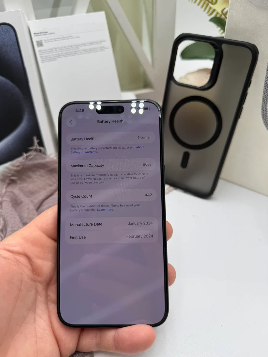 iPhone 15 Pro Max, 256GB, 10/10 Condition image indicator(9)