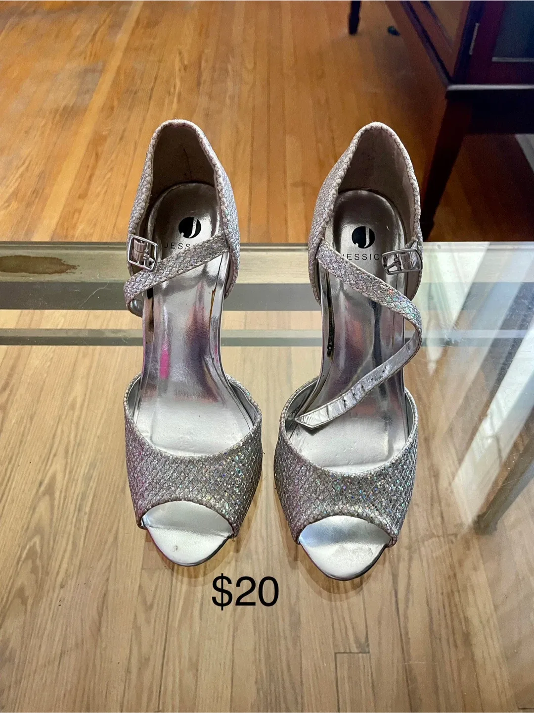 Jessica Simpson Silver Heels - Size 6.5 thumbnail