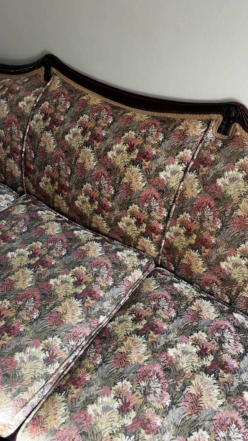 FREE - Vintage Victorian Floral Patterned Sofa - photo 3
