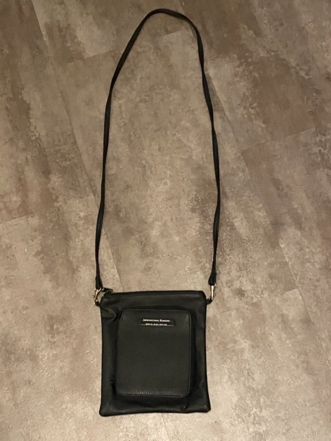 Black Unisex Crossbody Travel Bag! image indicator(7)