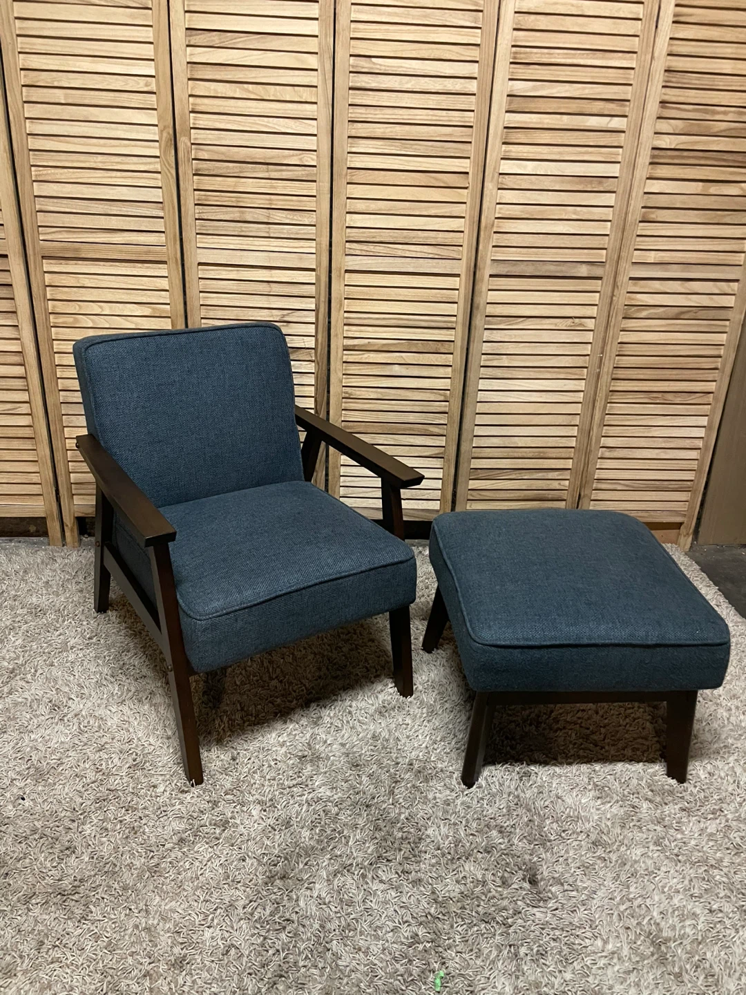 Accent chair and ottoman - photo 3