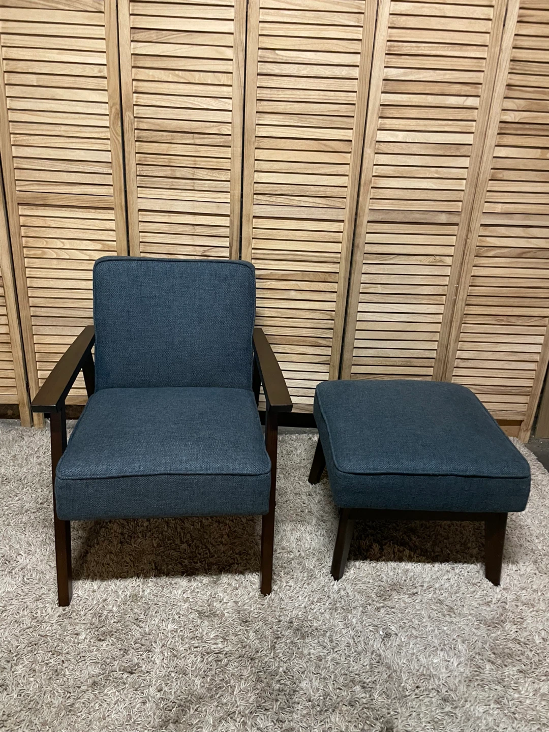 Accent chair and ottoman - photo 5