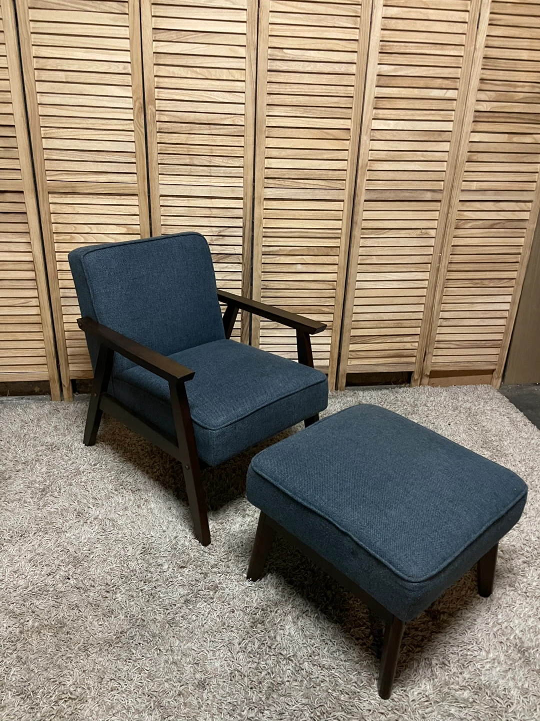 Accent chair and ottoman