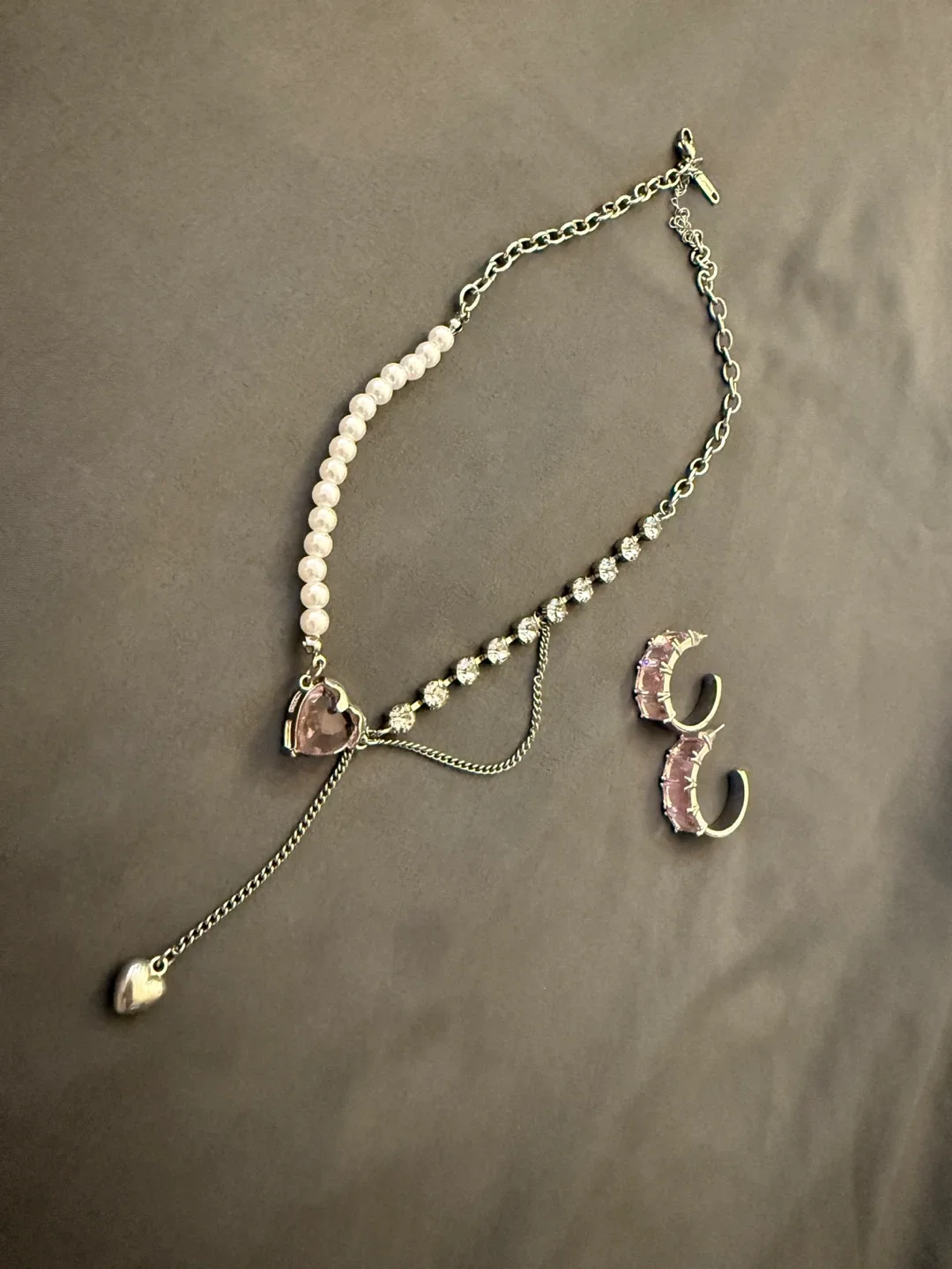 Heart & Pearl Necklace with Earrings Set image indicator(2)