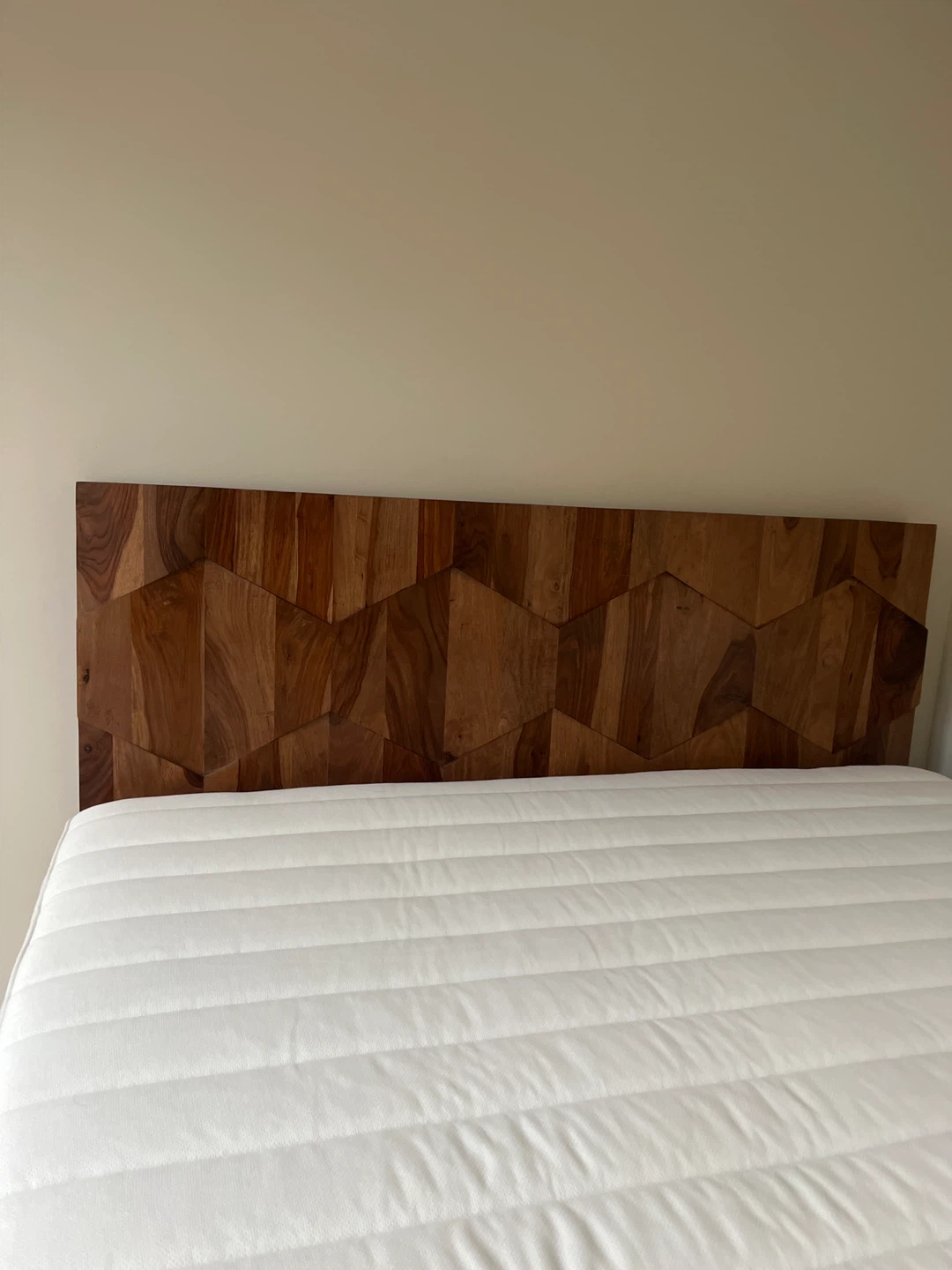 Queen Size Bed Frame with Headboard - photo 3
