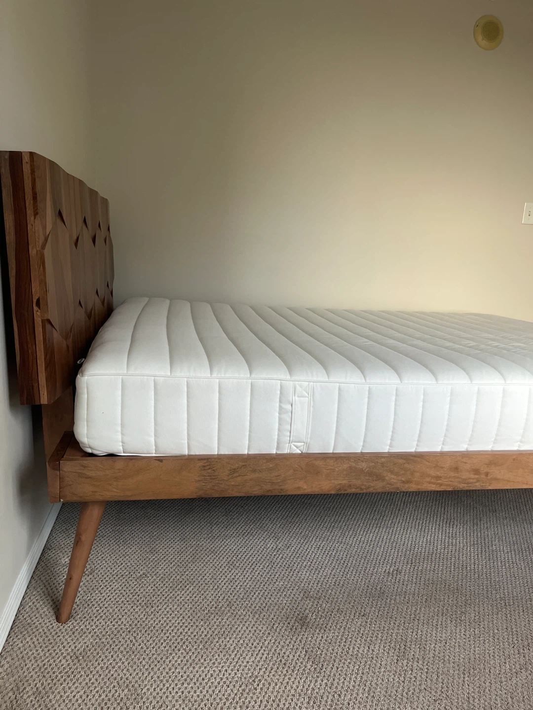 Queen Size Bed Frame with Headboard - photo 4