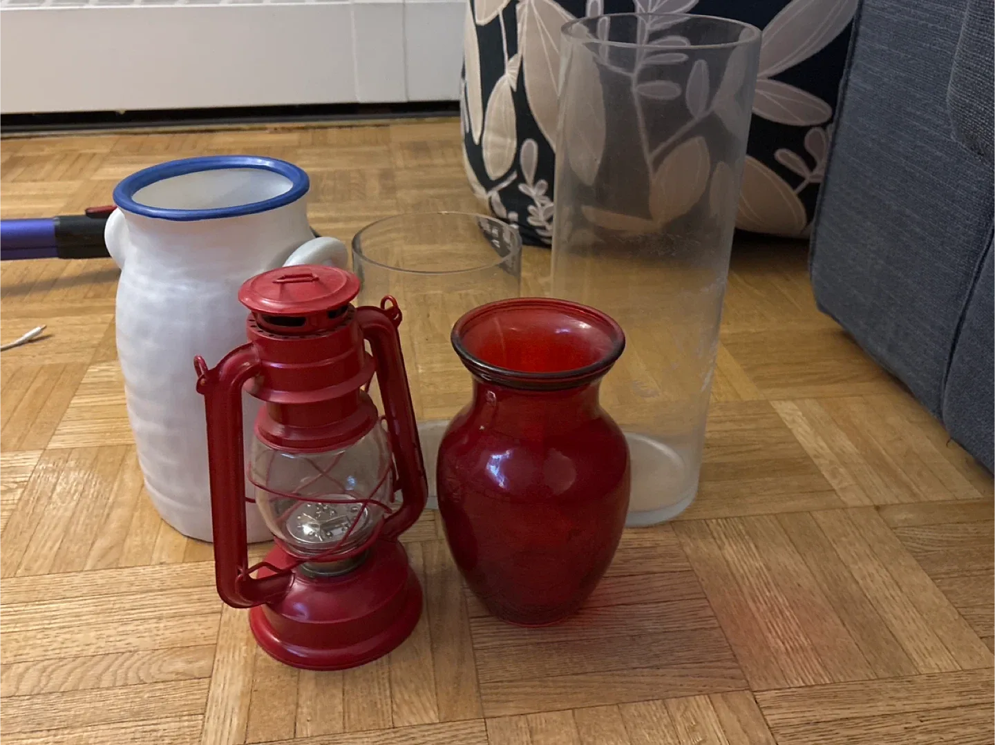 Free home decor/ vases!!! thumbnail