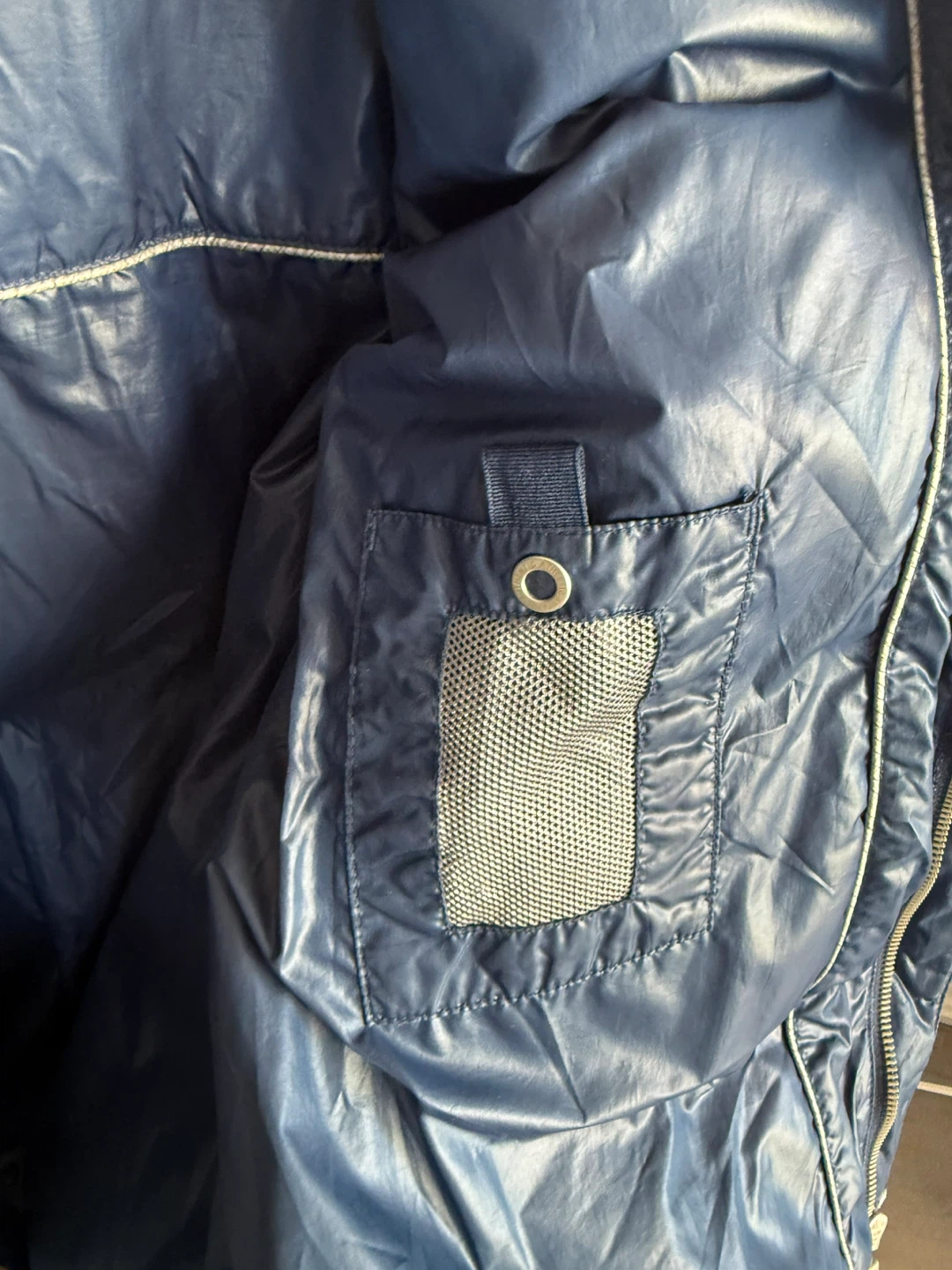 Champion Junior Outdoor Puffer Jacket - Size L (11/12) - photo 3