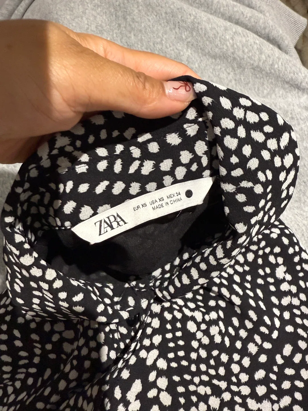 Zara XS Black & White Print Dress image indicator(3)