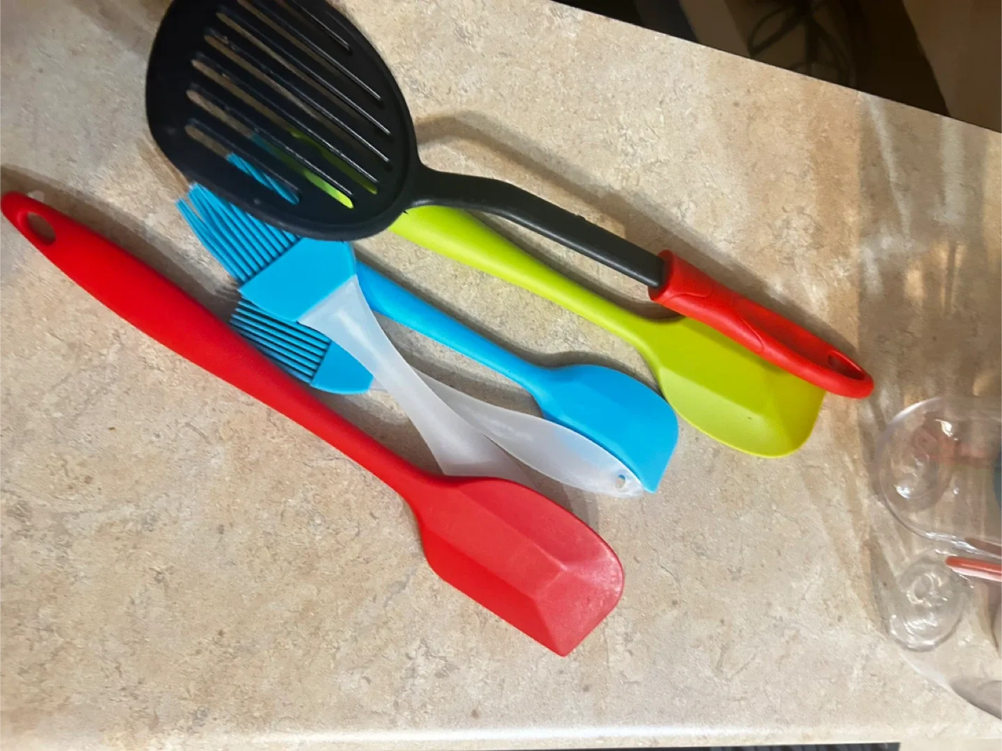 Kitchen Utensils Bundle - Spatulas, Brushes, Loaf Pan image indicator(2)