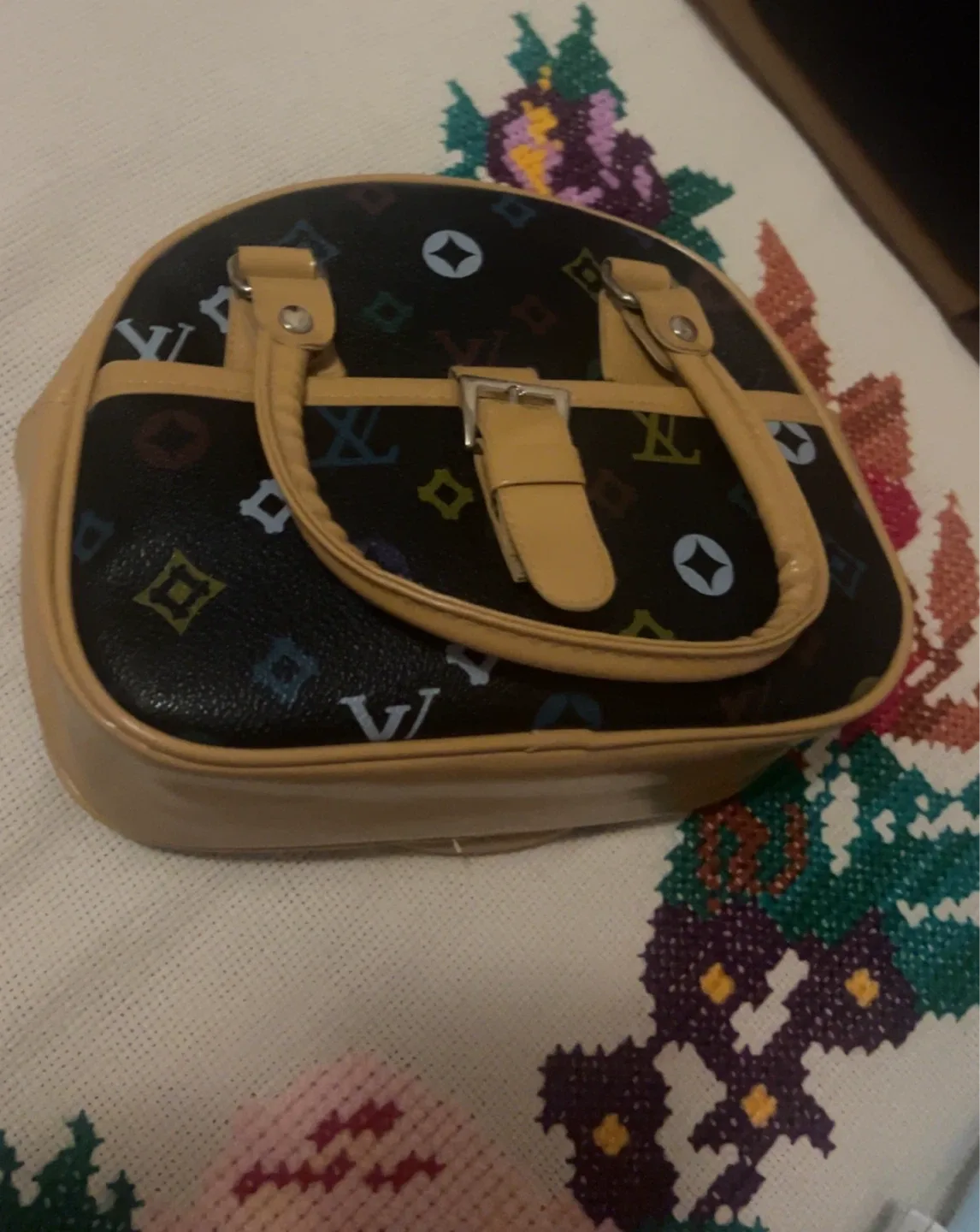 Handbag thumbnail