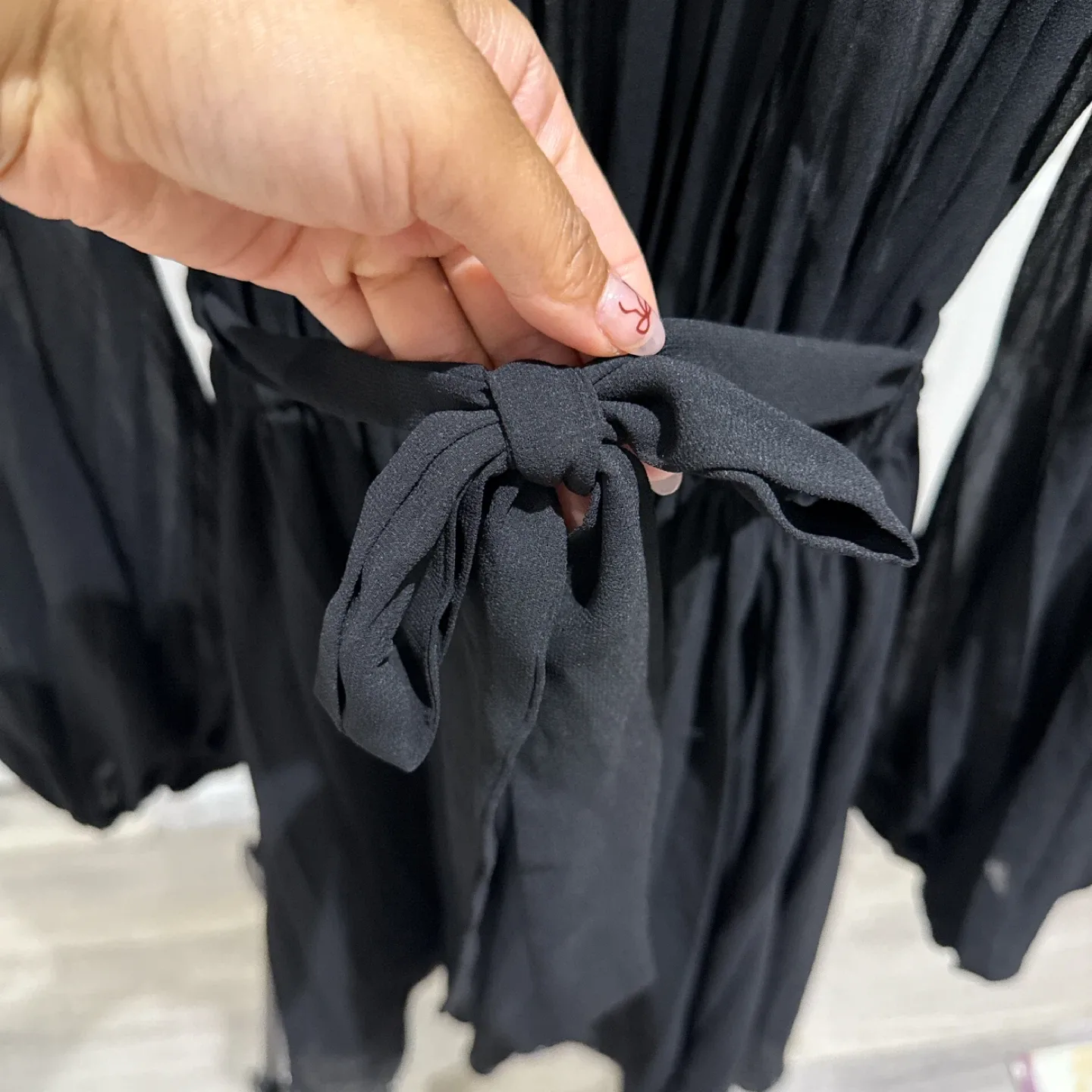 Zara XS Black Long Sleeve Dress image indicator(3)