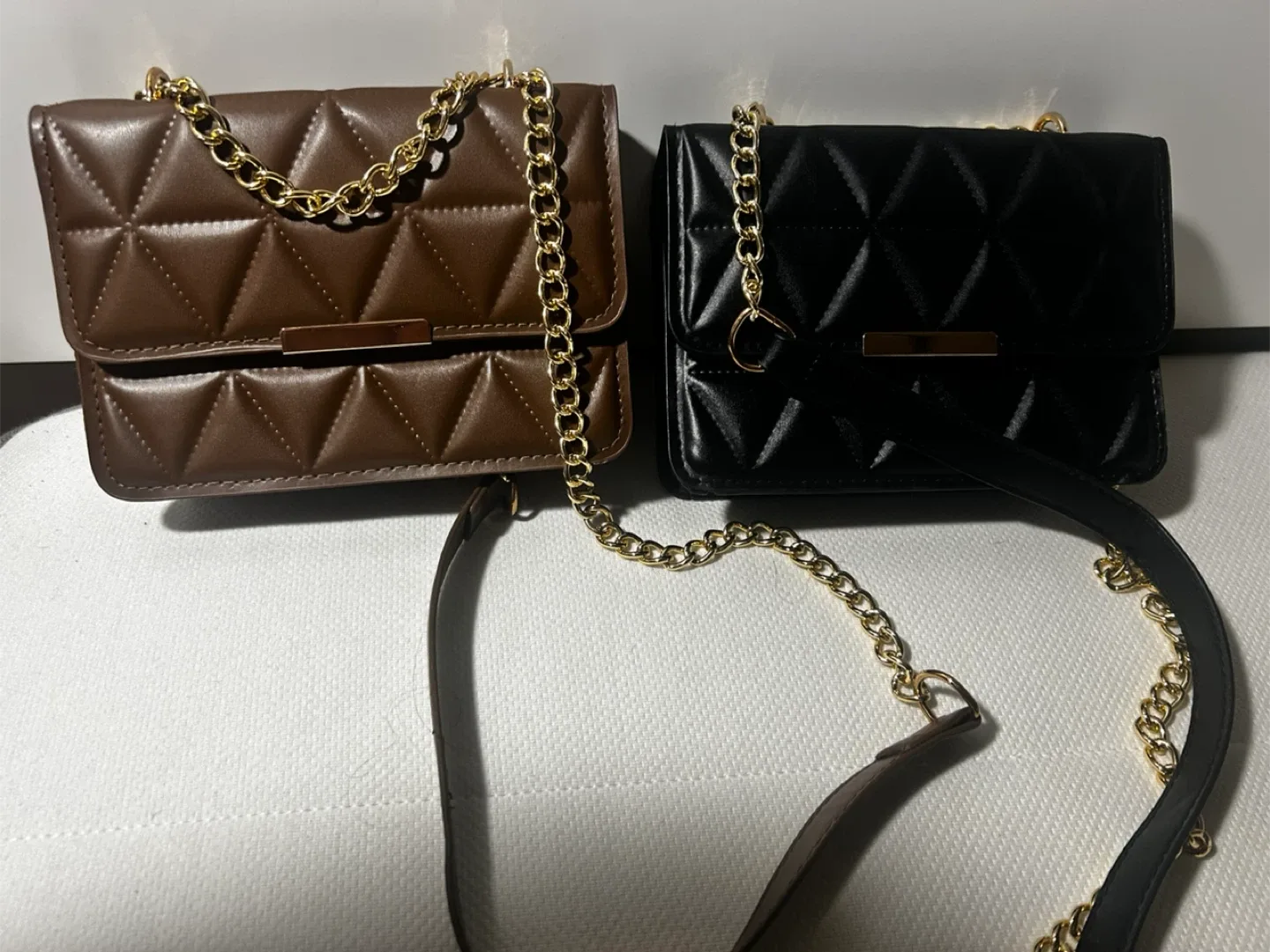👜 Elegant Quilted Crossbody Bags – Brown & Black 👜 thumbnail