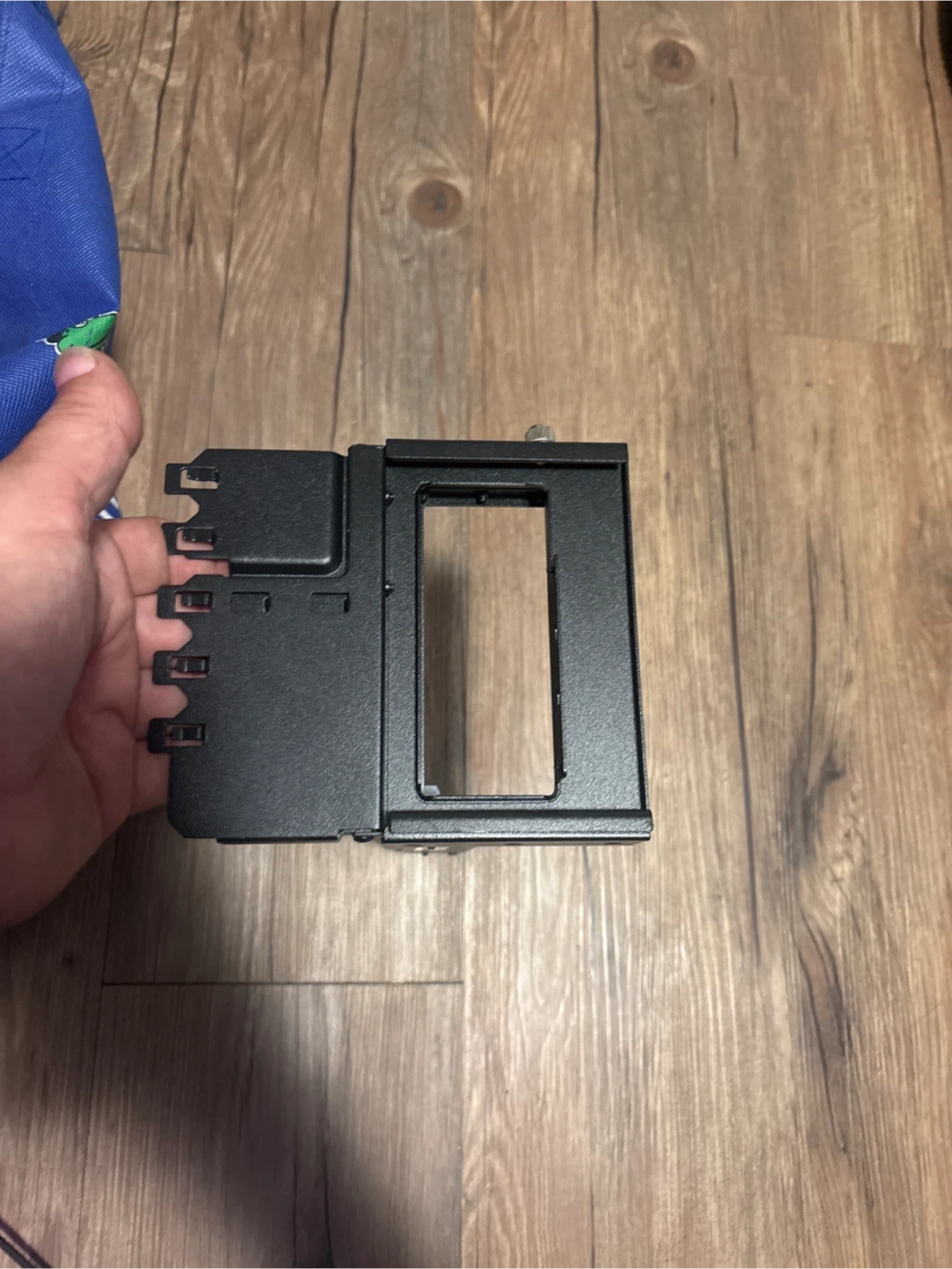 Cooler Master Vertical Graphics Card Holder Kit - photo 3