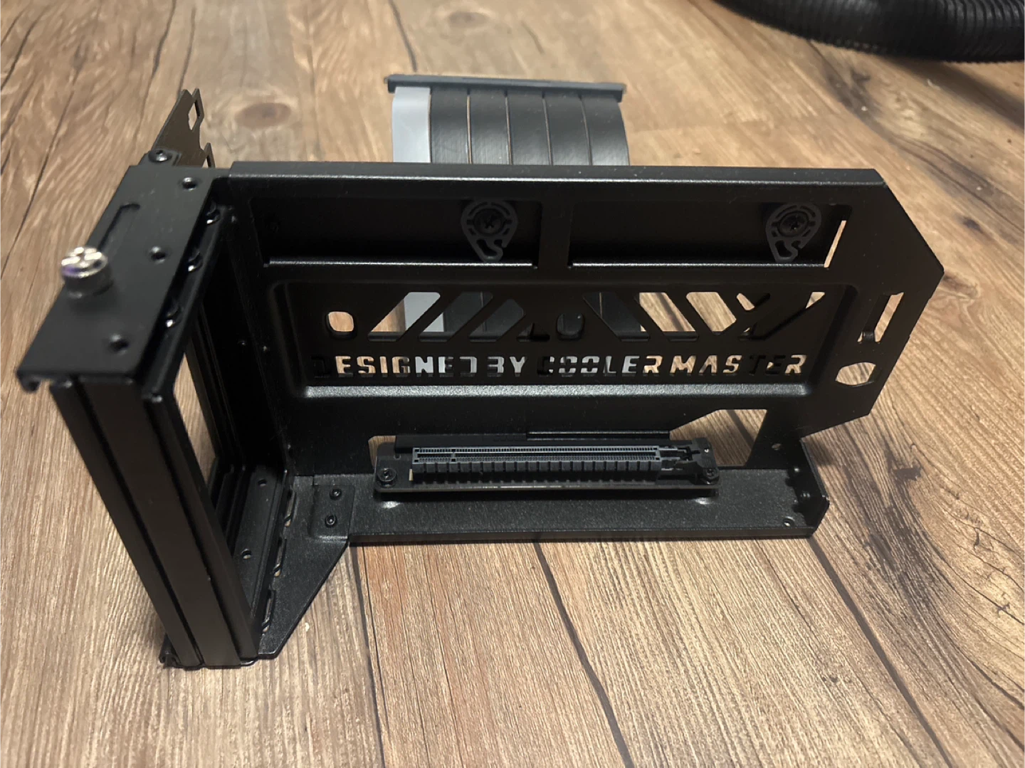 Cooler Master Vertical Graphics Card Holder Kit - photo 2