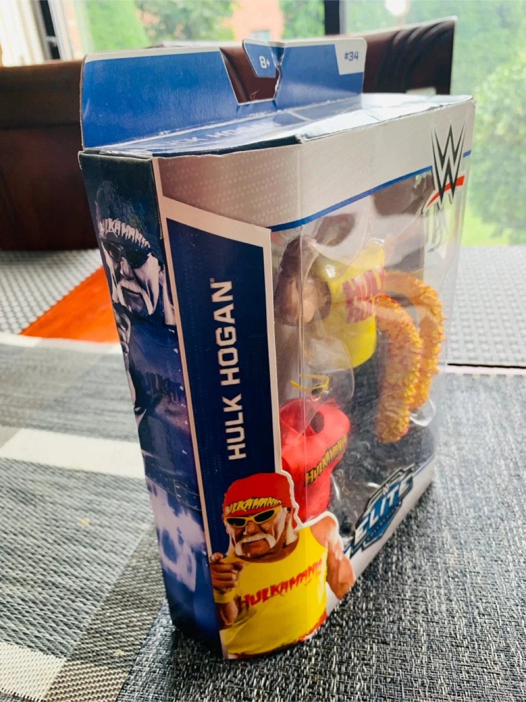 WWE: NEW Hulk Hogan Elite Collection Series #34 Action Figure image indicator(4)