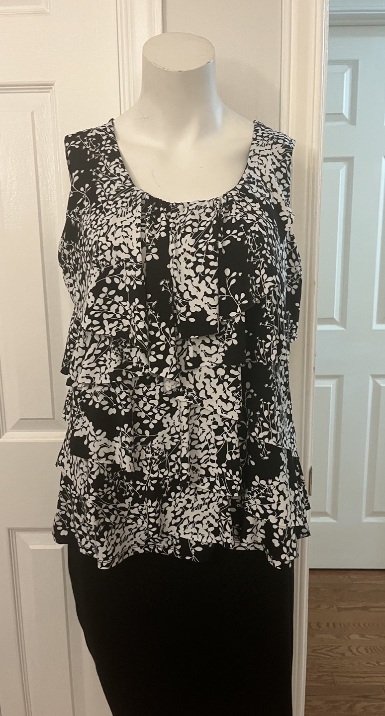 Denver Hayes Black & White Floral Tank Top - L