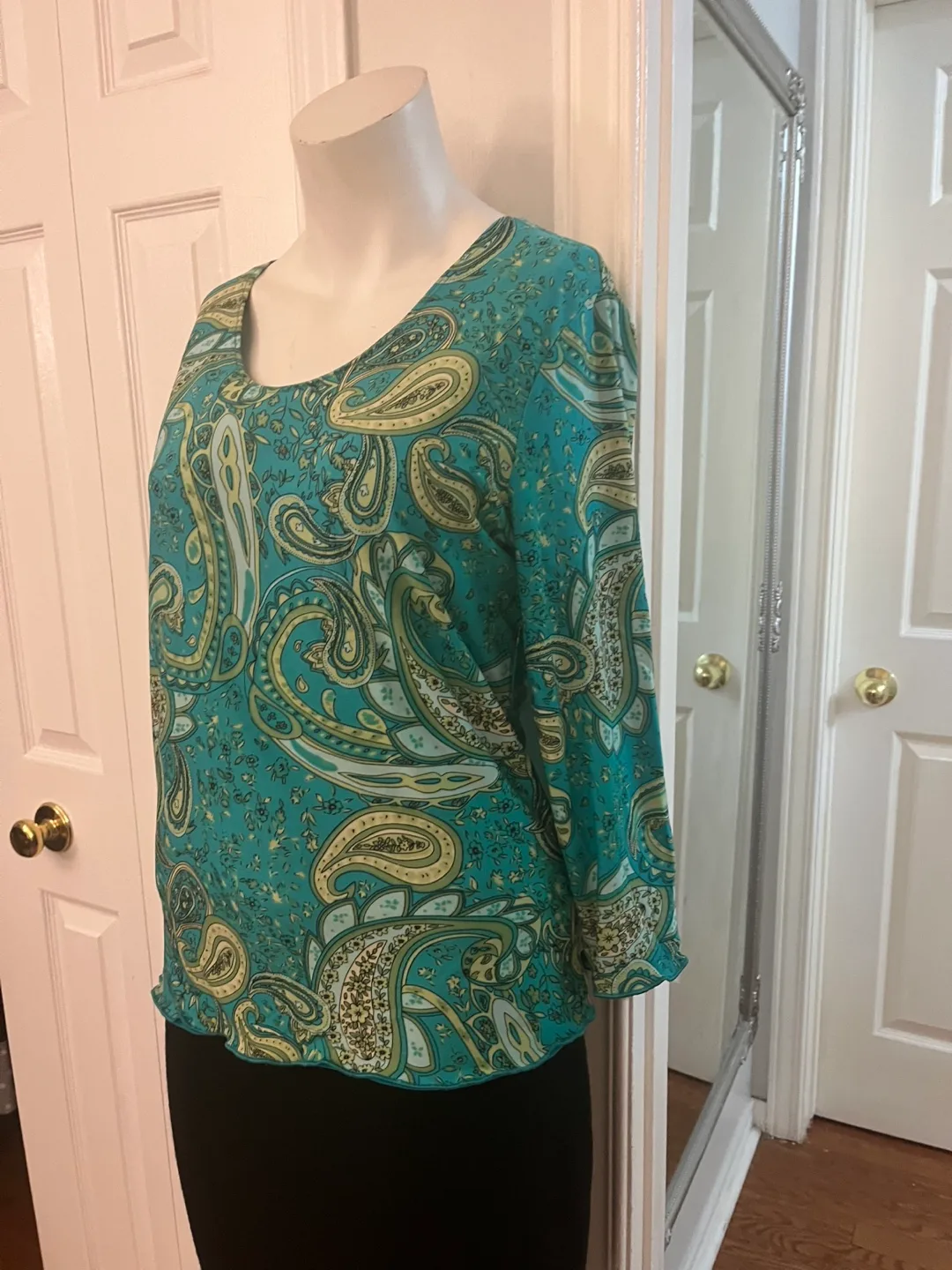 Denver Hayes Teal Paisley Blouse - Size M image indicator(3)